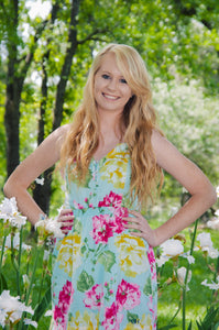 Girl with Floral Dress Tracy McCrackin Photography - Tracy McCrackin Photography