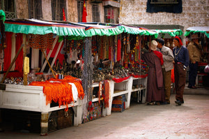 tibetian-marketplace-treasures