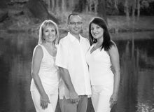 Load image into Gallery viewer, Family Portraits by Pond Tracy McCrackin Photography - Tracy McCrackin Photography