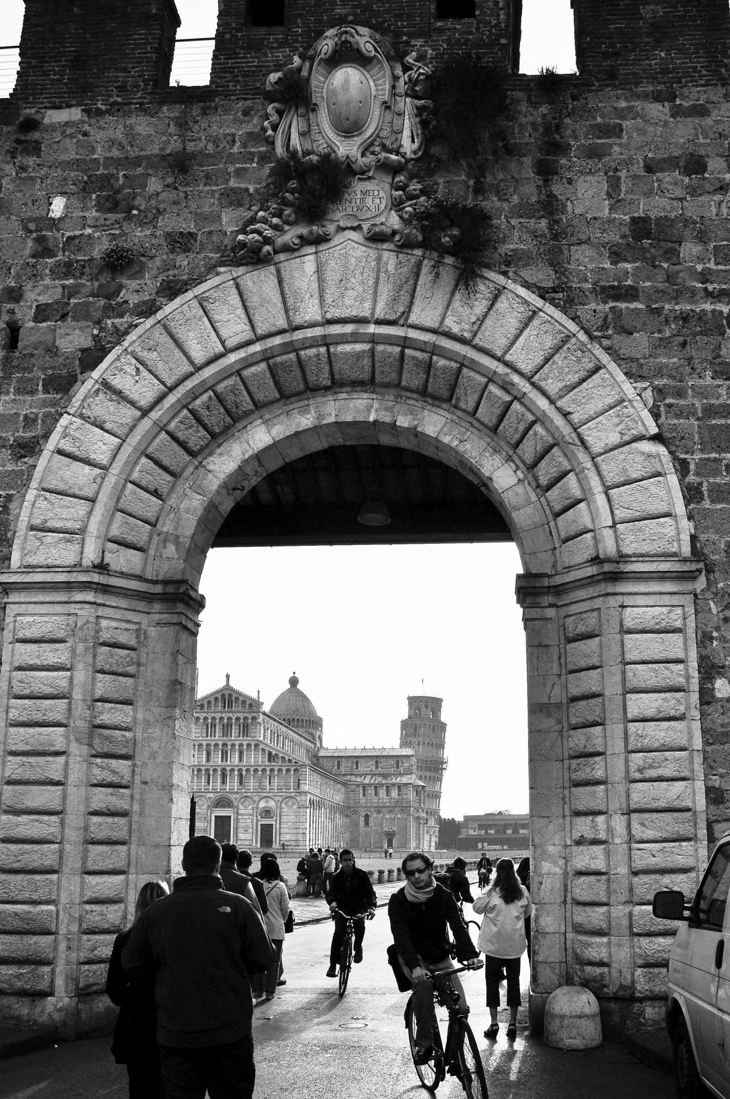 Doorway to Pisa 5 x 7 / B&W Tracy McCrackin Photography GiclŽe - Tracy McCrackin Photography