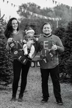 Load image into Gallery viewer, Christmas Holiday Portraits Tracy McCrackin Photography - Tracy McCrackin Photography