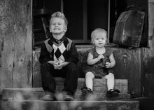 Load image into Gallery viewer, Family at the Farm Tracy McCrackin Photography - Tracy McCrackin Photography